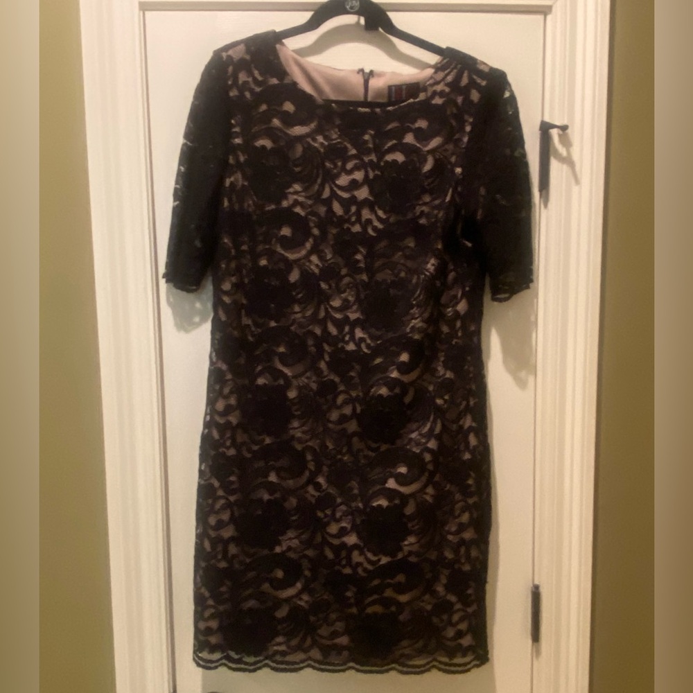 R&K Originals Nude and Black Lace Dress Size 18